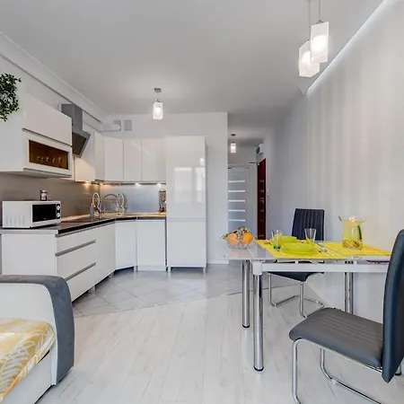 Silver 6 Apartment